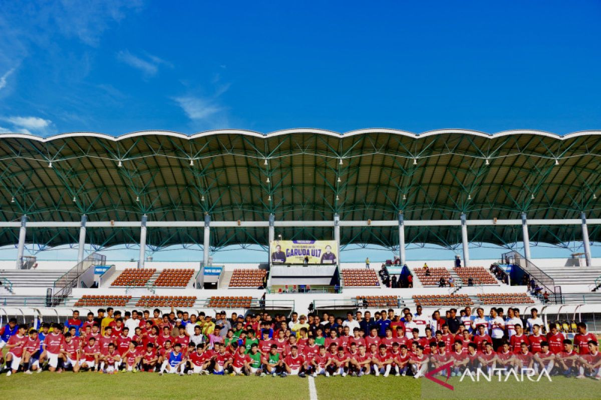 Ratusan pesepak bola ikuti seleksi Timnas U-17 di Kalsel