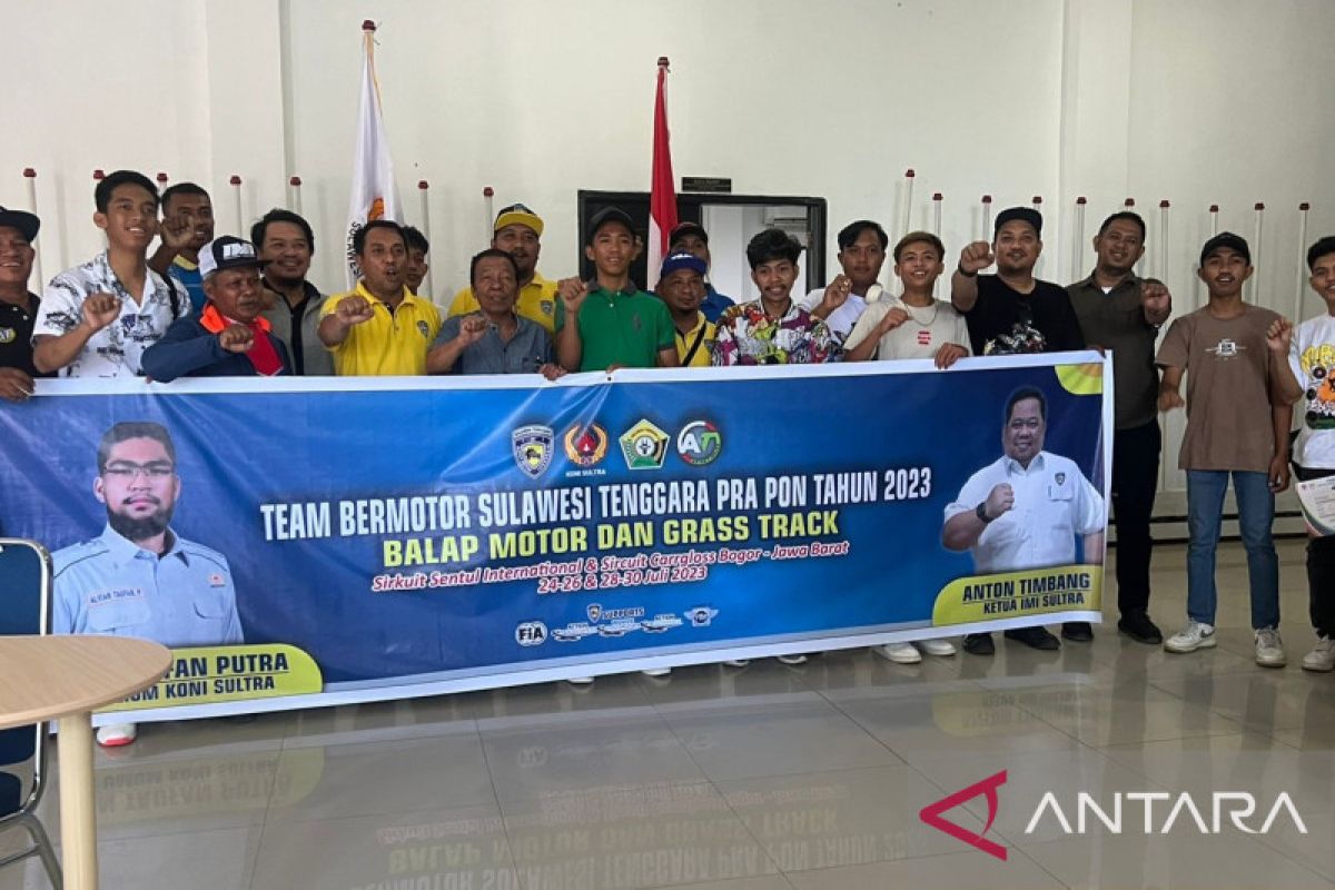 KONI Sulawesi Tenggara lepas kontingen balap motor menuju Pra PON di Jawa Barat