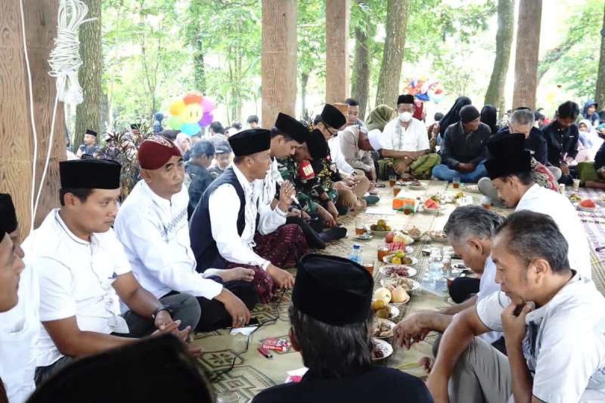 Tradisi nyadran "diuri-uri" masyarakat Gunung Balak