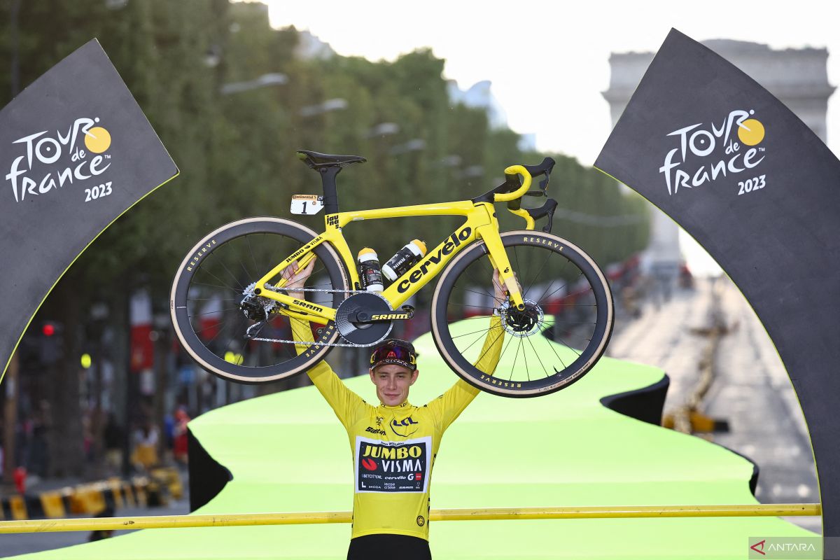 Jonas Vingegaard menangi gelar Tour de France kedua secara beruntun