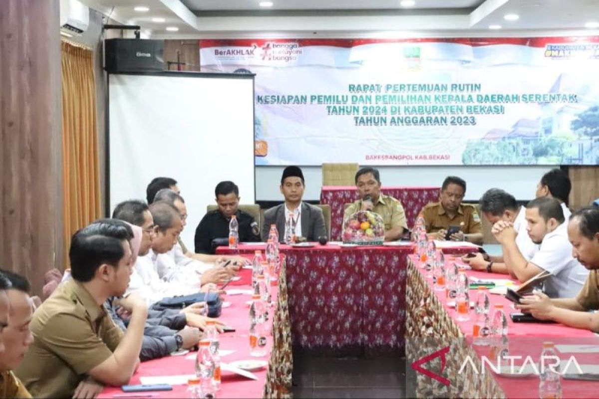 Bakesbangpol Bekasi lindungi penyelenggara pemilu 2024 dengan BPJAMSOSTEK