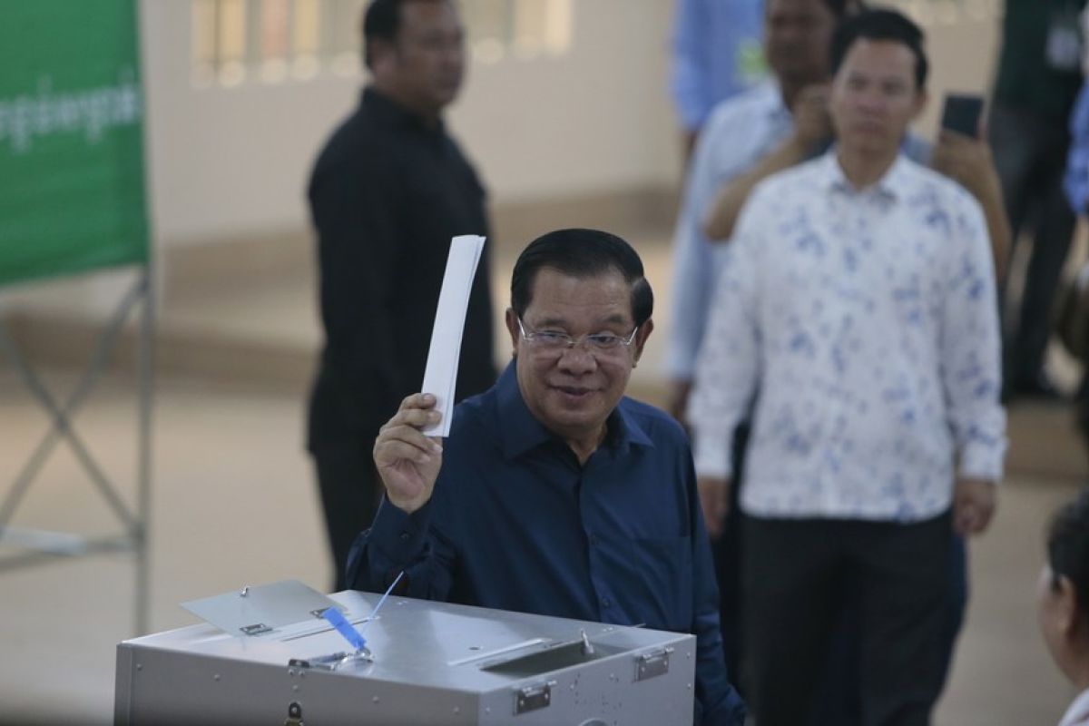 Partai PM Kamboja klaim kemenangan telak dalam pemilu