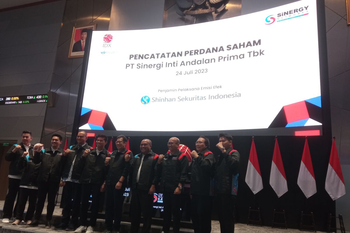 Resmi IPO, saham Sinergi Inti Andalan Prima dibuka naik 3,96 persen