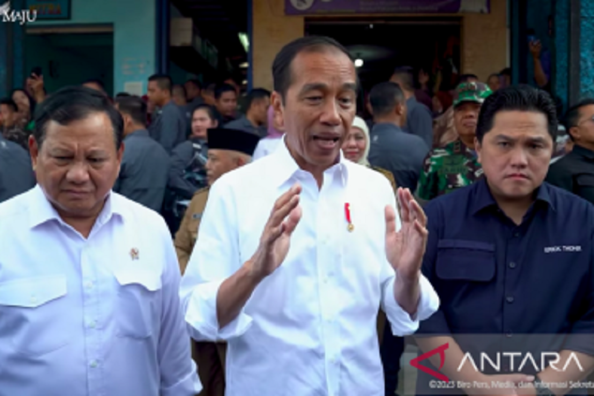 Presiden Jokowi jelaskan keikutsertaan Menhan Prabowo Subianto dan Erick ke Malang