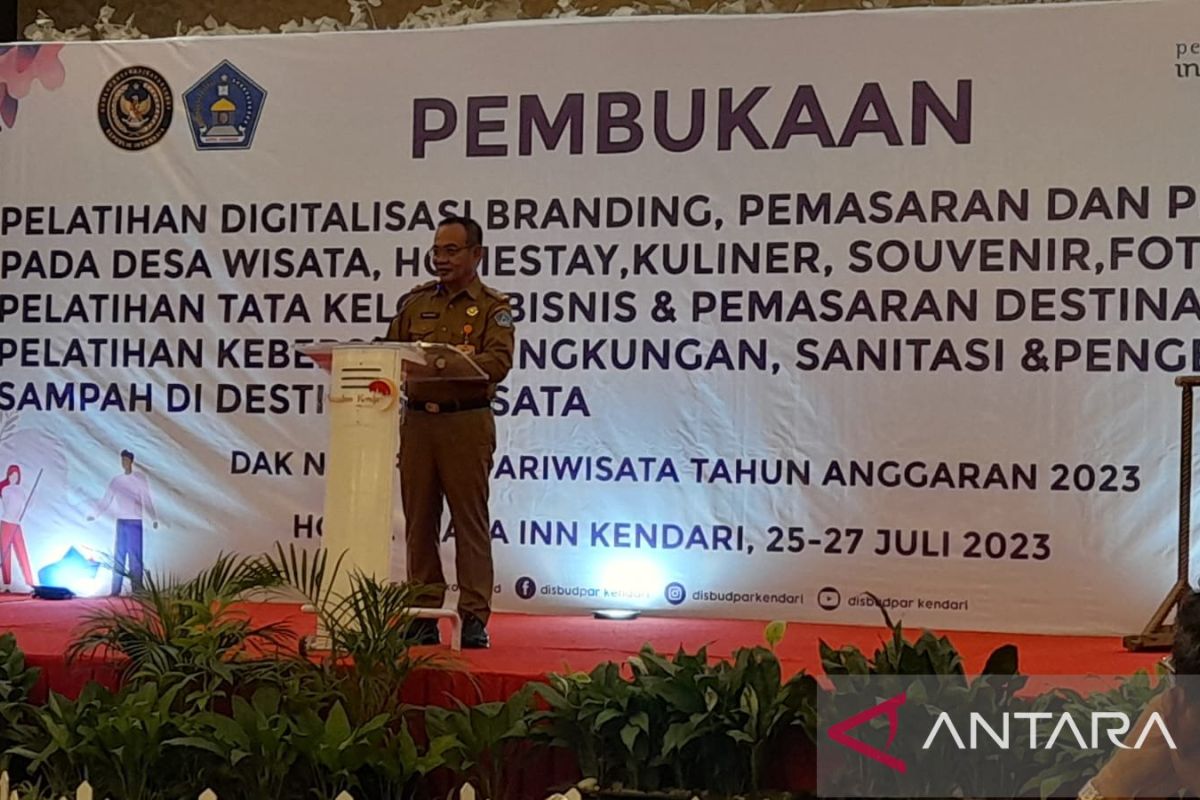 Tingkatkan Kualitas Destinasi Wisata, Disbudpar Kendari Gelar Pelatihan Kepariwisataan