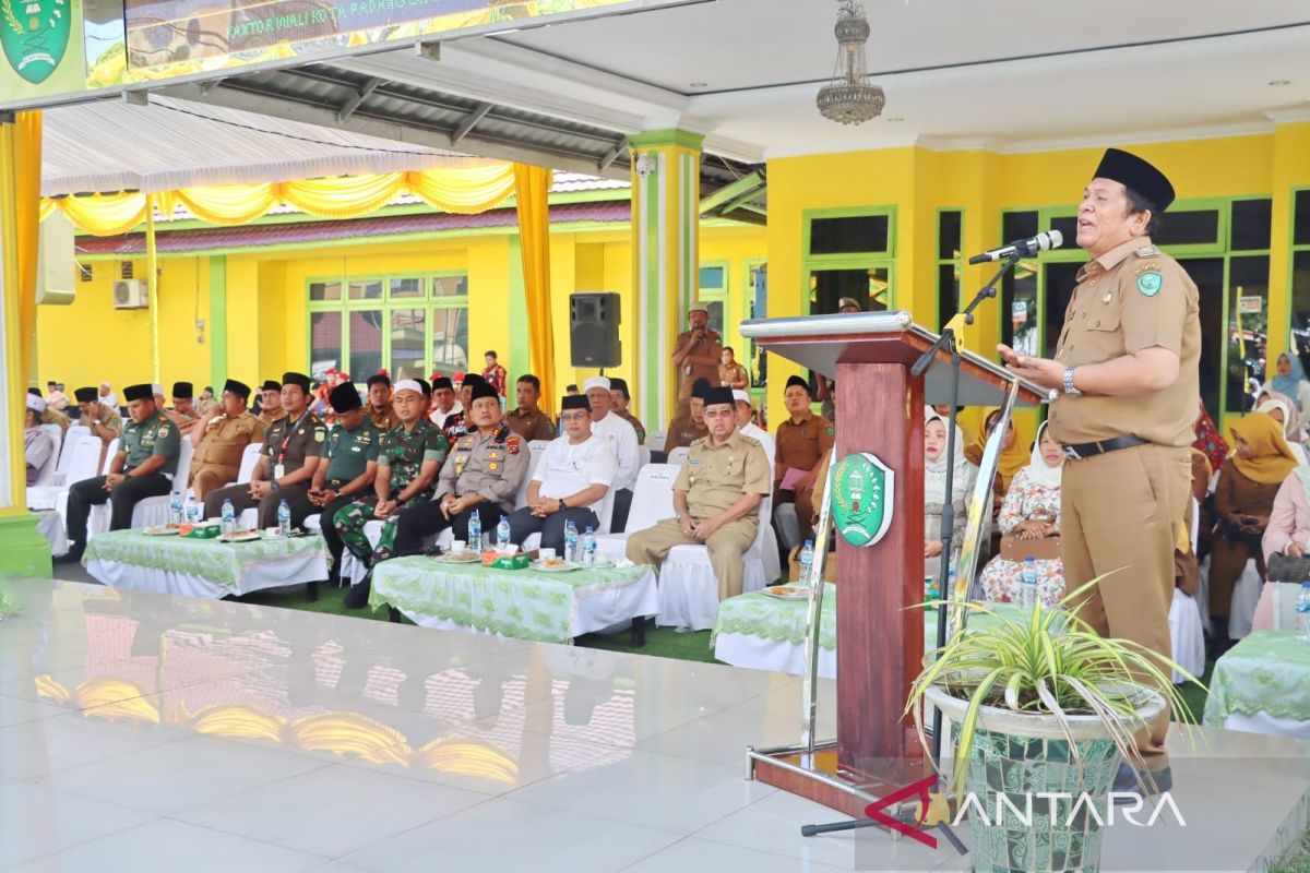 Wali kota sambut jamaah haji Kota Padangsidimpuan