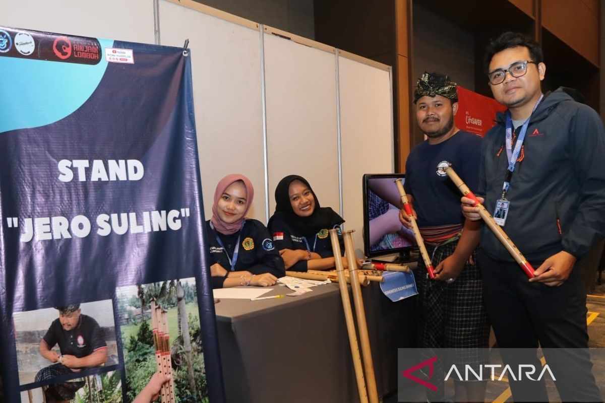 Mahasiswa Unram 'menduniakan' Seruling Kesik di kancah internasional