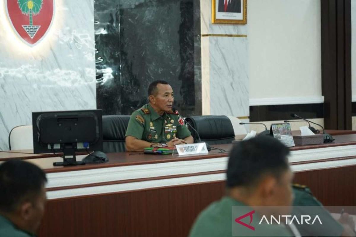 Pangdam XIV/Hasanuddin perintahkan Dansat ingatkan anggota TNI jaga netralitas Pemilu