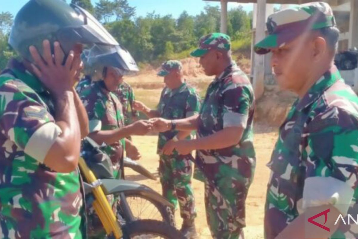 Kemenhan RI bantu 40 unit kendaraan prajurit TNI Kodim Seram Barat