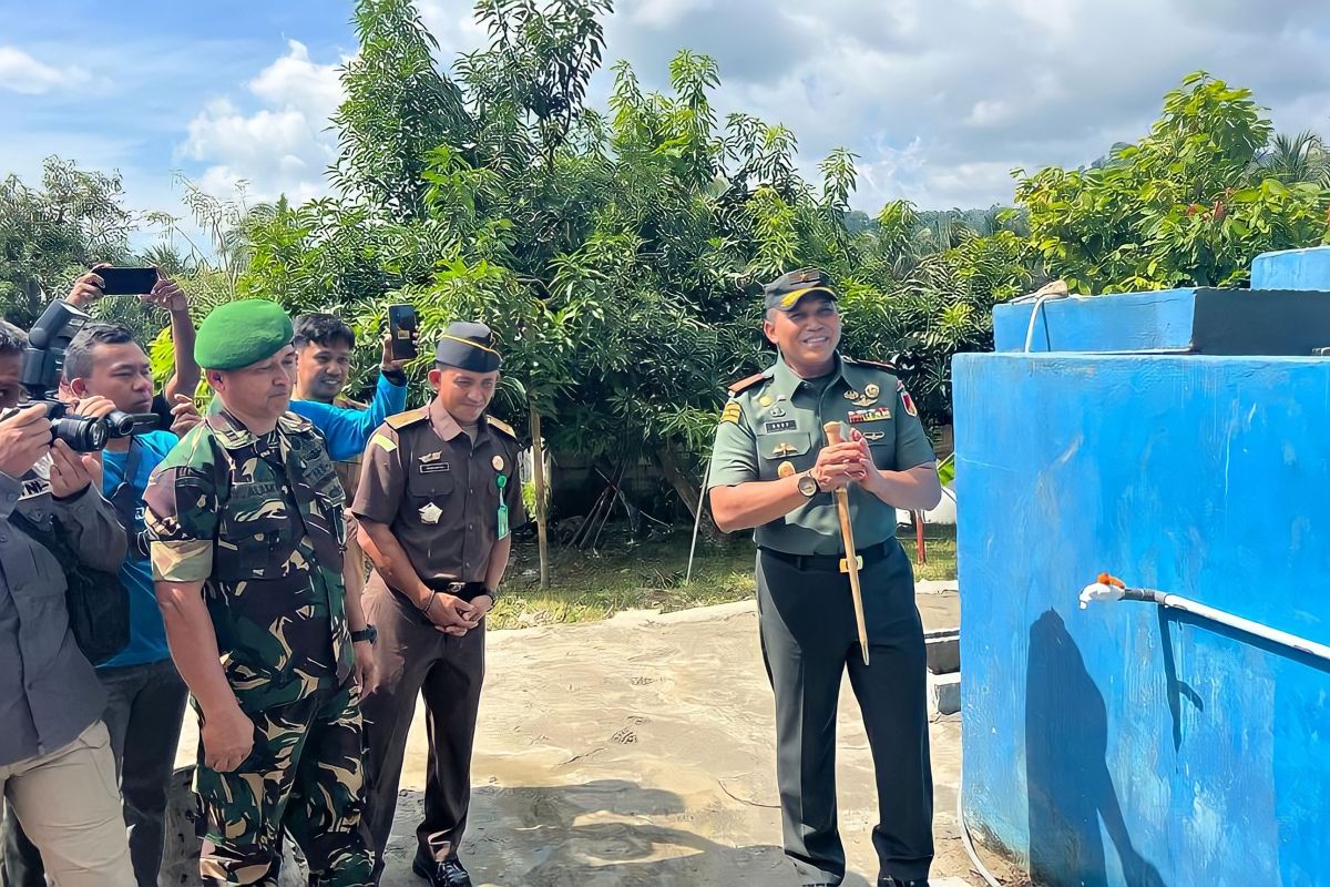 TNI bantu penangan stunting bangun fasilitas air bersih