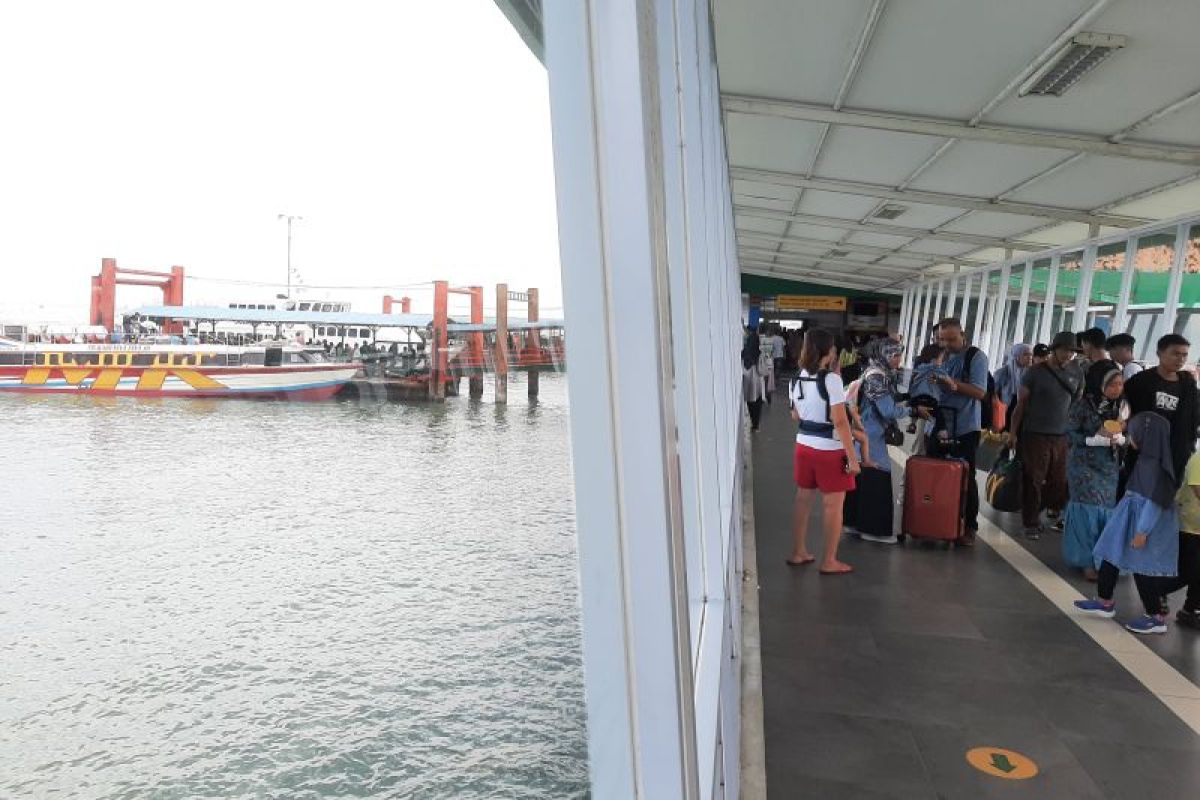 Pelindo Tanjungpinang tunda kenaikan tarif pas pelabuhan Sri Bintan Pura