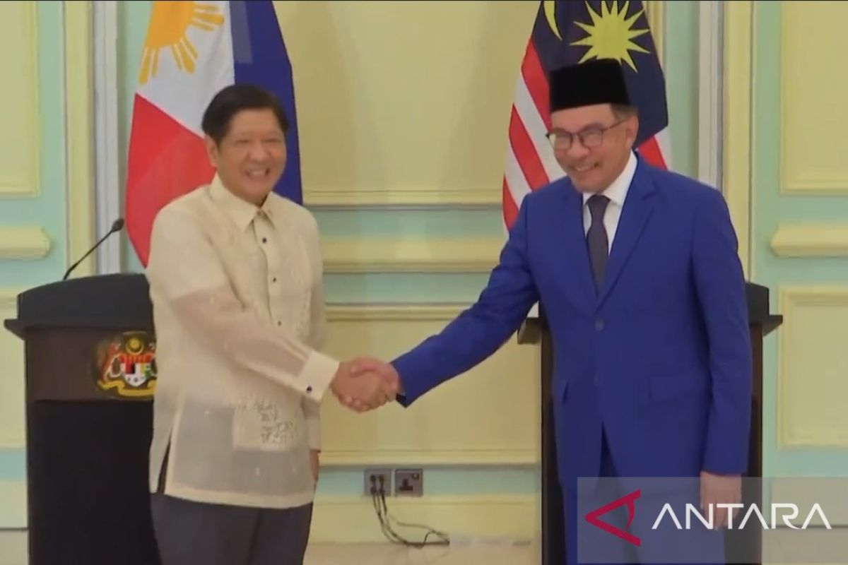 PM Anwar dan Presiden Marcos Jr bahas industri halal hingga Myanmar