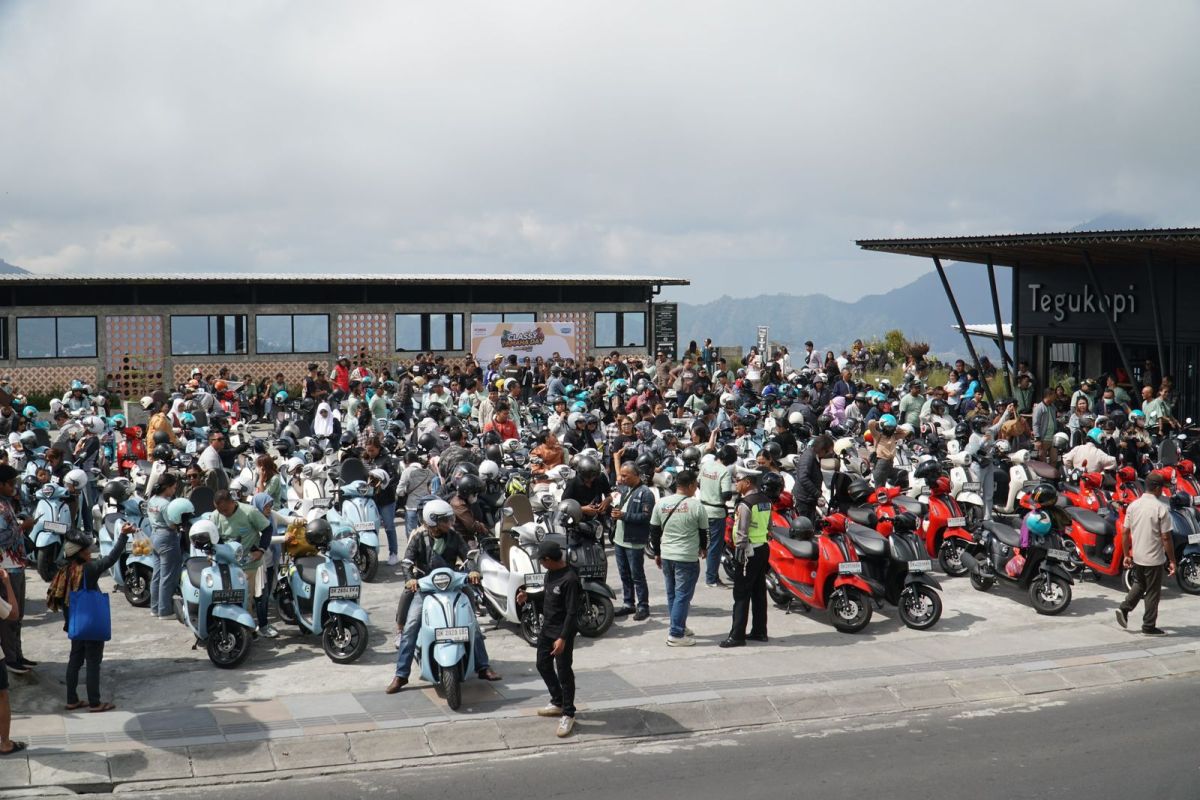 Rayakan Hari Jadi Yamaha, Ribuan Biker Touring Serentak di Berbagai Kota di Indonesia