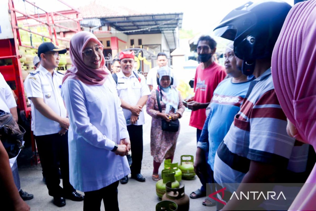 Pertamina dan Pemkab Banyuwangi tambah pasokan elpiji 32 persen/ hari