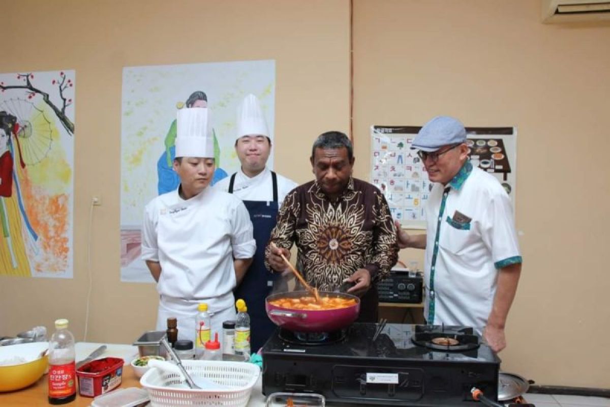 King Sejong Institute perkenalkan kuliner Korea di Ambon pererat hubungan internasional Korsel-Indonesia