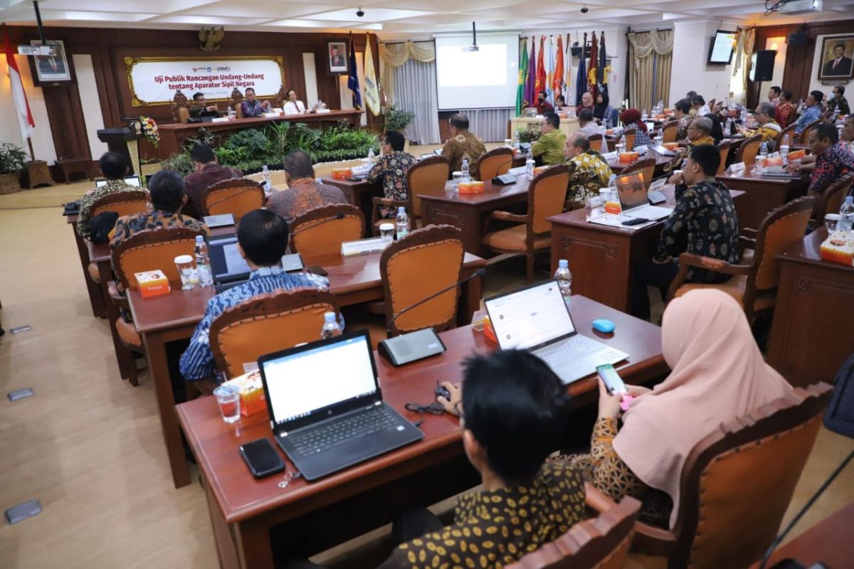 Kementerian PAN RB gandeng Unnes lakukan uji publik RUU ASN