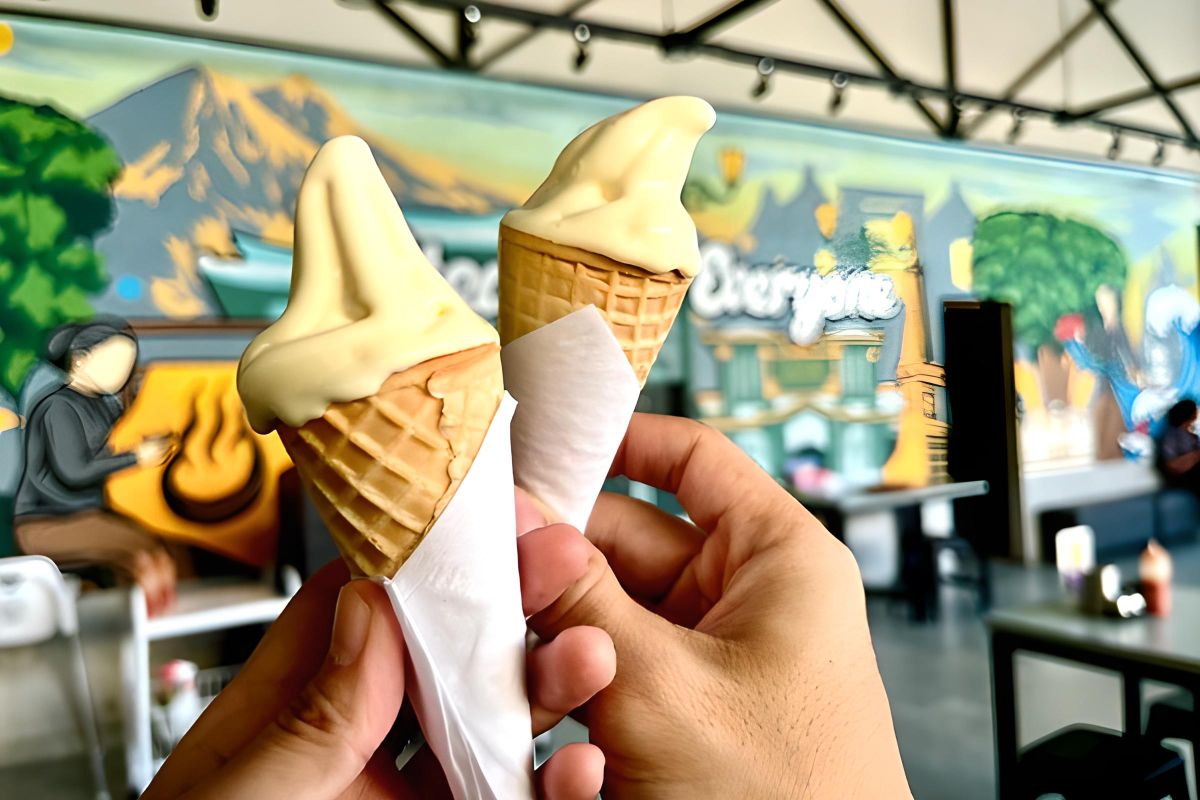 Waroeng Steak & Shake hadirkan menu terbaru 'Waroeng Ice Cream'