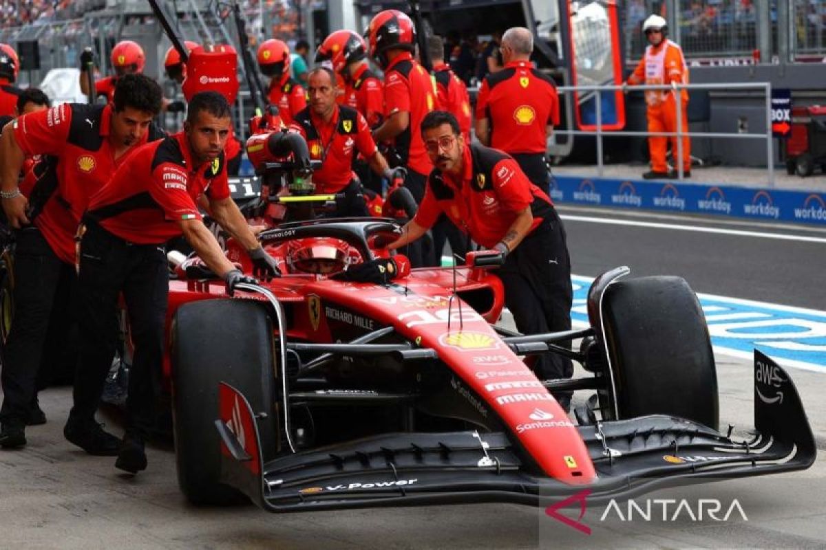 Pebalap Charles Leclerc minta Ferrari cari solusi demi saingi Red Bull & McLaren