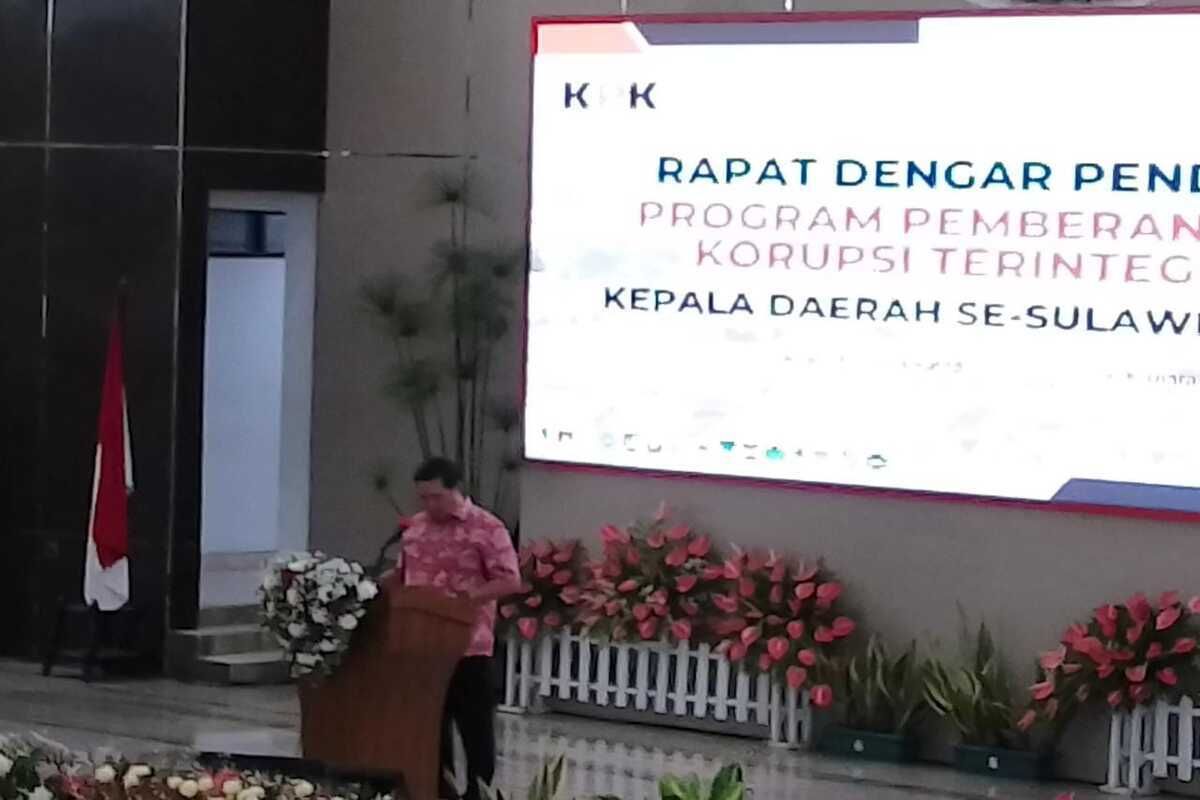 Wagub Sulut sebut anti korupsi muatan lokal pendidikan di tingkat SMA