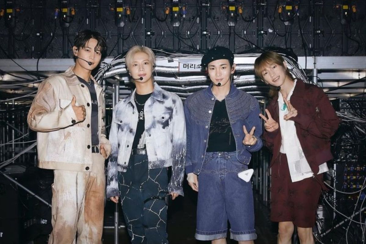 SHINee akan luncurkan 'Sherlock' versi orkestra