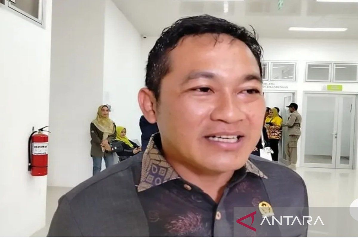 Ketua Komisi III DPRD Kotabaru realisasikan harapan konstituen