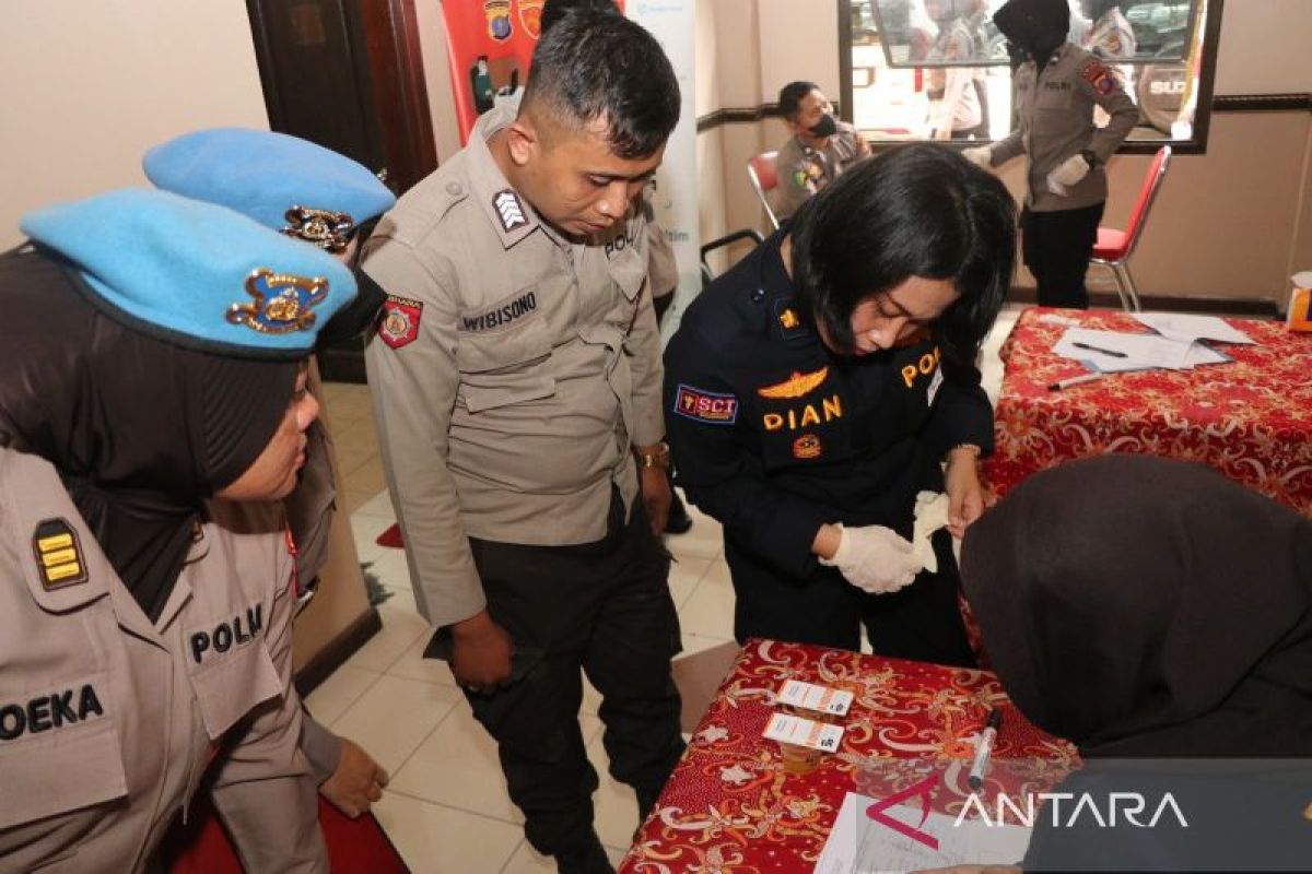 Lima polisi anggota Polda Kaltim positif pakai  methamphetamine