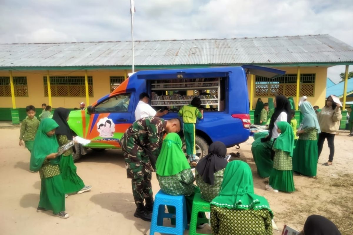 Satgas Yonif 125/Simbisa tumbuhkan minat baca anak Papua Selatan