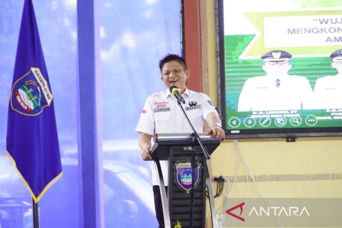 1.500 warga OKU Timur sudah beralih ke KTP digital