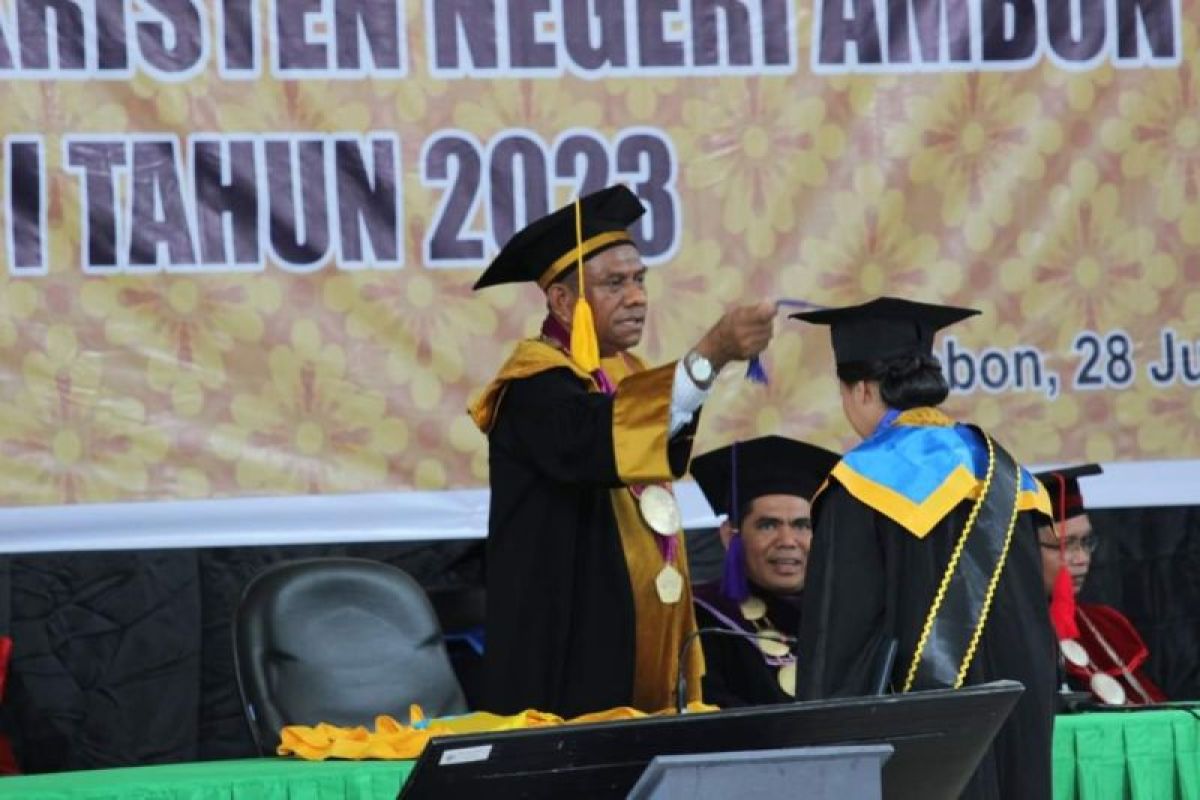 IAKN Ambon wisuda 80 lulusan  sarjana  dan magister periode 2023