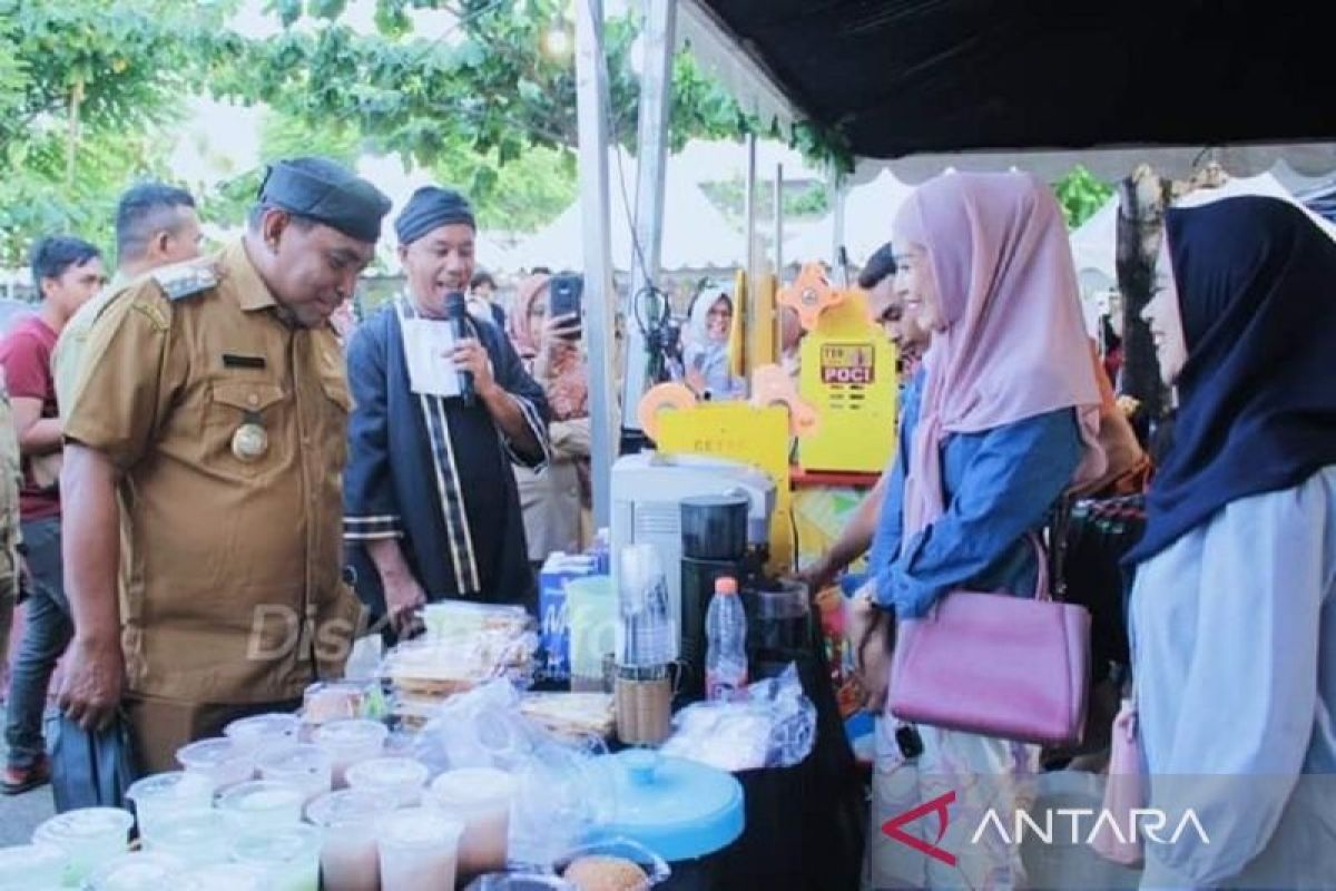 Omzet pedagang naik signifikan saat festival UMKM Kota Baubau