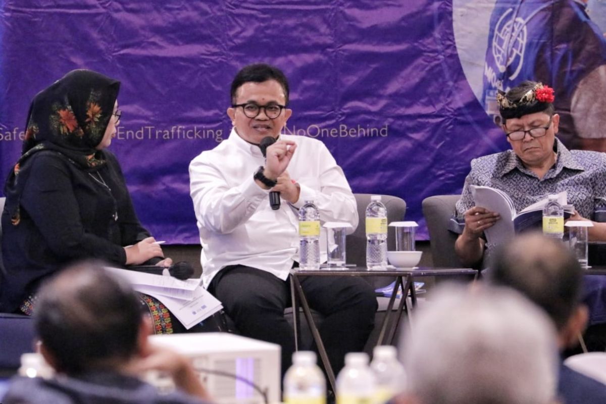 Kemensos-IOM luncurkan buku pedoman teknis untuk korban TPPO laki-laki