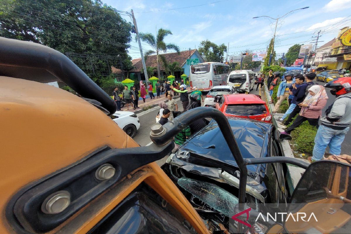 Polres Situbondo tangani dua kecelakaan di jalan raya pantura