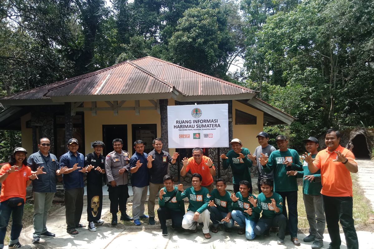 COP dirikan ruang informasi Harimau Sumatera di TWA Rimbo Panti Pasaman