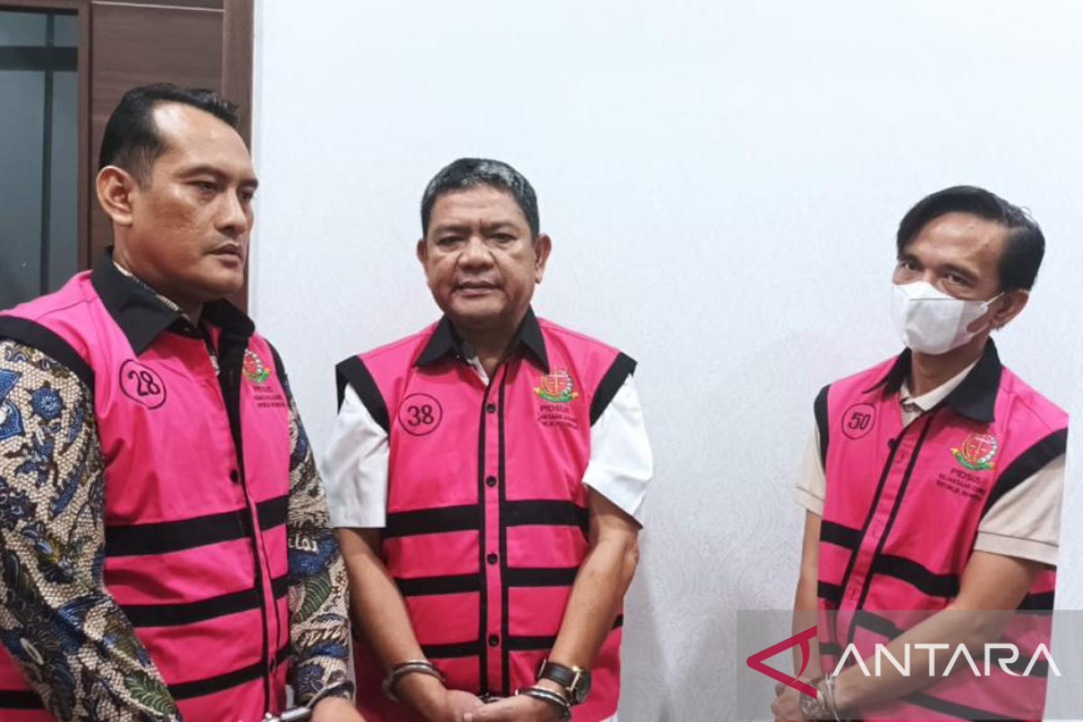 Kejagung dan Kejati Bengkulu amankan DPO korupsi dana BOK Kaur 2022