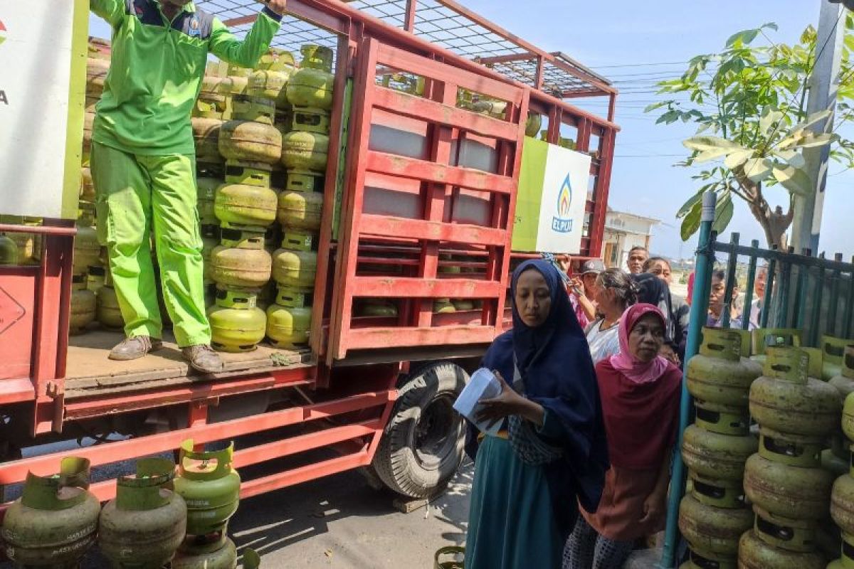 Pemkab Kediri sebut Pertamina tambah pasokan tabung elpiji 3 kg