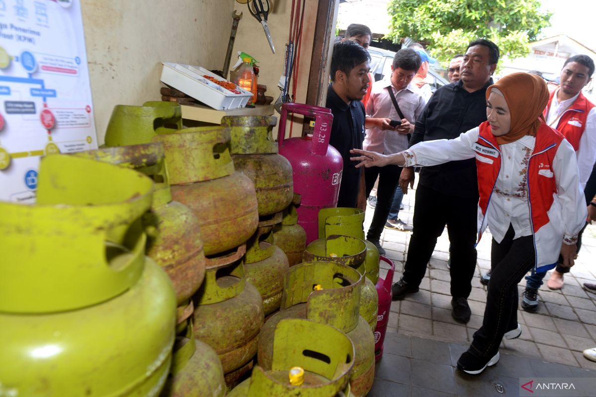 Dirut Pertamina tinjau langsung penyaluran LPG 3 Kg di wilayah Sumatera Selatan