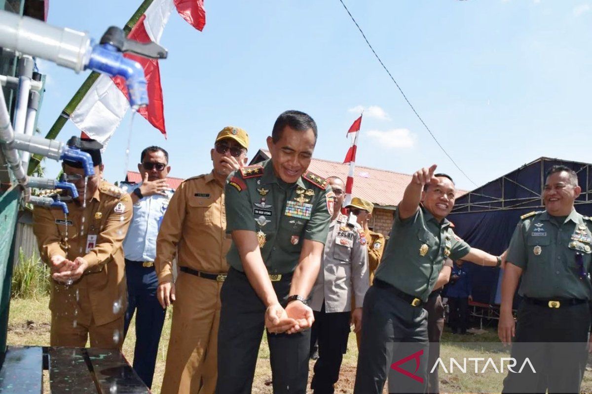 TNI bangun 119 titik air bersih di Kalimantan Selatan