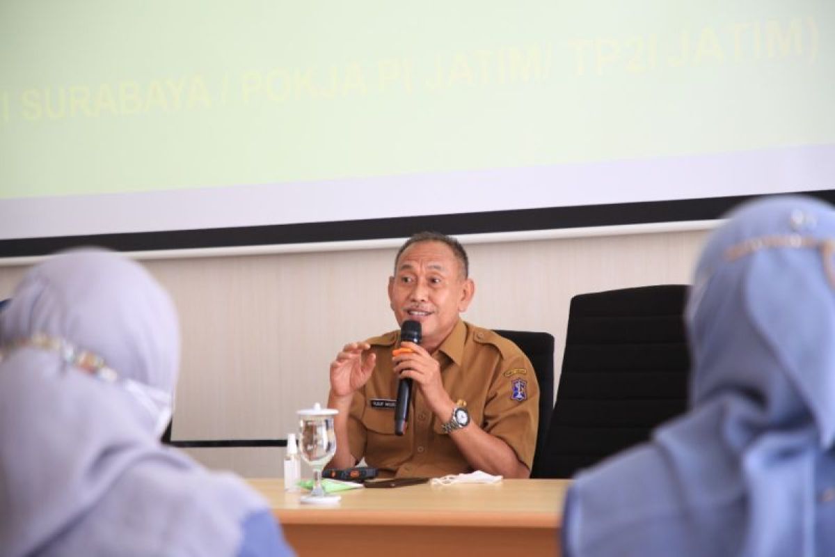 Disdik Surabaya bagikan seragam sekolah gratis bertahap
