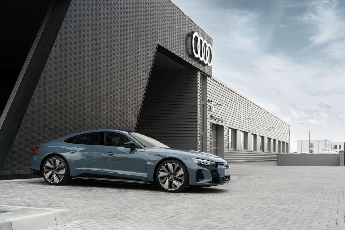 Audi e-tron GT meluncur di China dengan harrga Rp2 miliaran