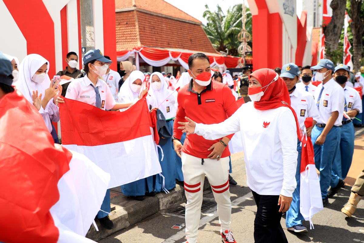 Pemkot Surabaya galakkan gerakan bagi-bagi 10 juta bendera