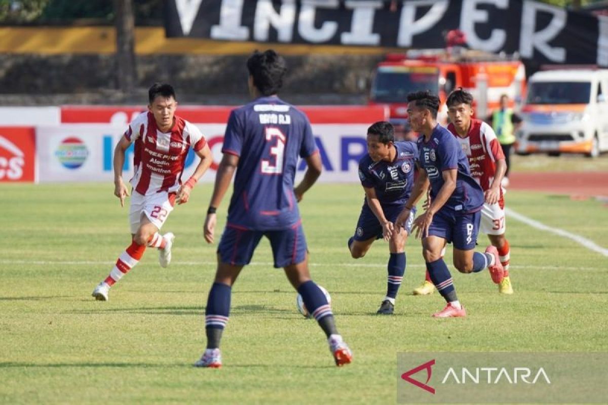 Liga 1 - Persis Solo ditahan imbang 1-1 lawan Arema FC