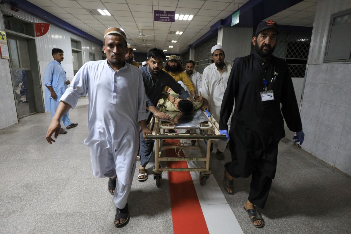 Bom bunuh diri saat acara parpol di Pakistan tewaskan 40 orang