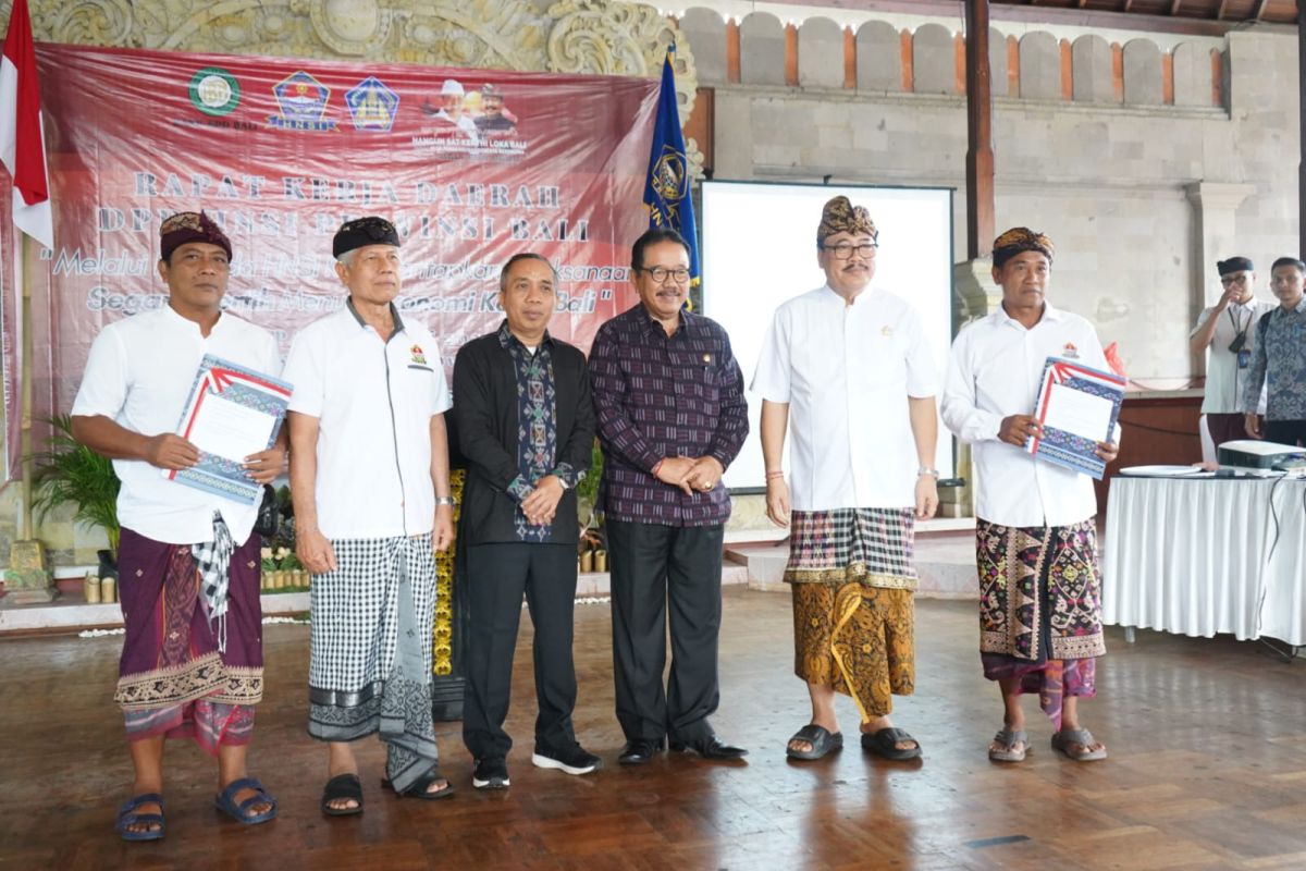 Wagub Bali sebut perda kontribusi wisman solusi untuk nelayan