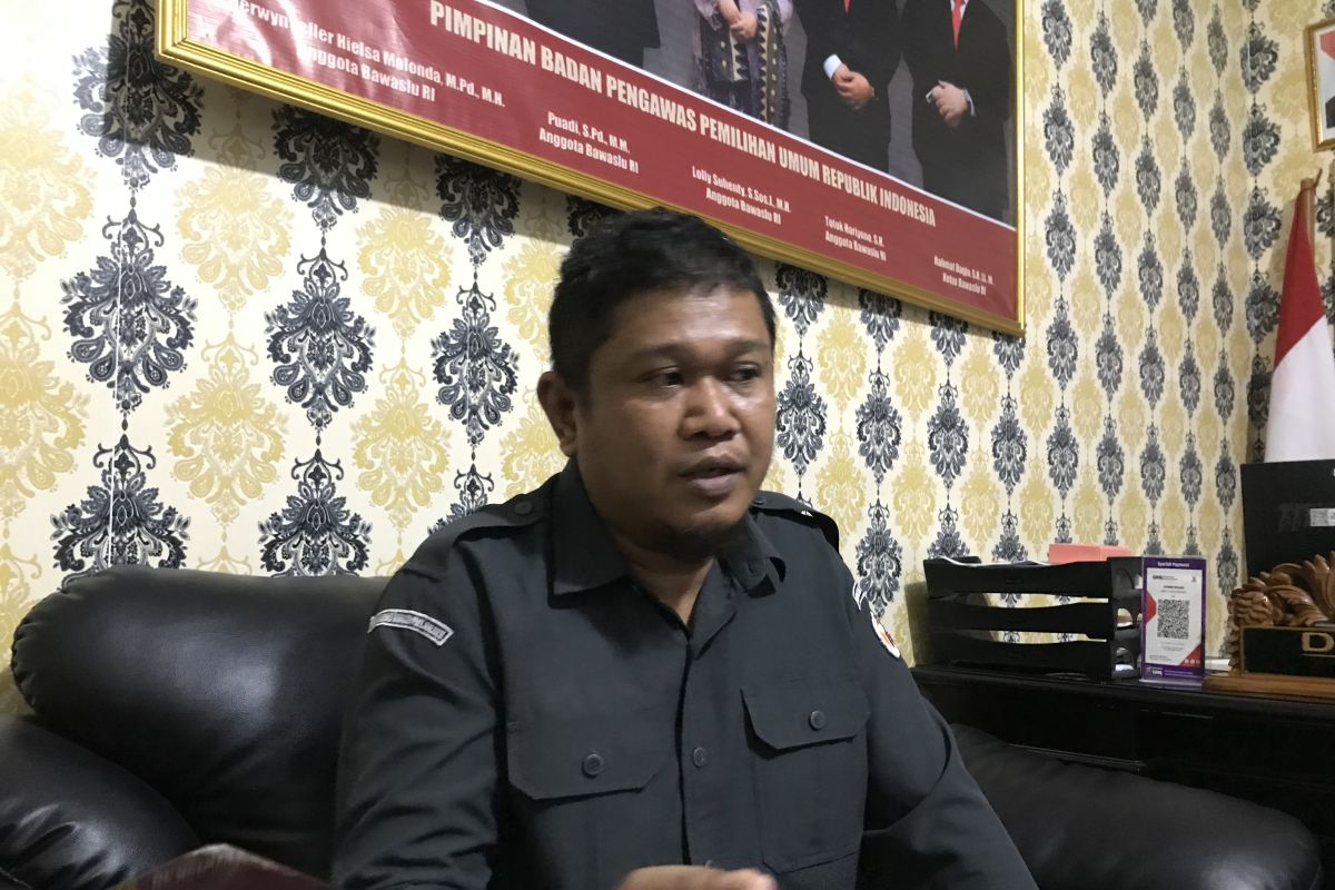 Bawaslu Maluku minta bacaleg pasang spanduk tak ganggu estetika kota