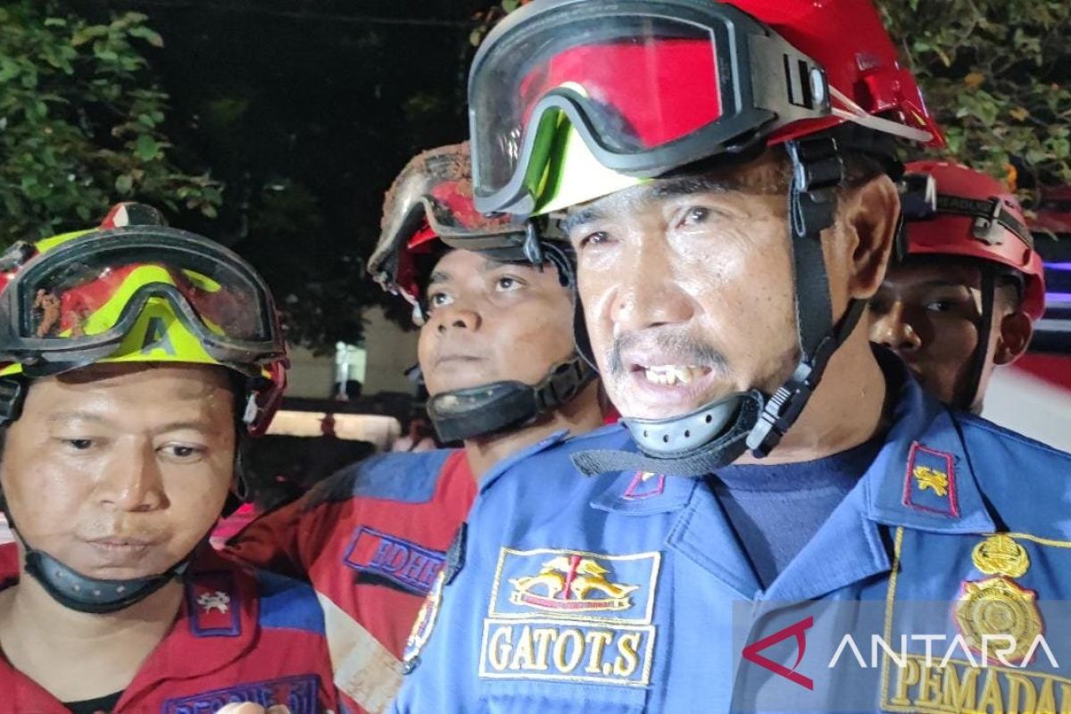 Pekerja proyek bangunan tewas tertimbun galian di Jakarta
