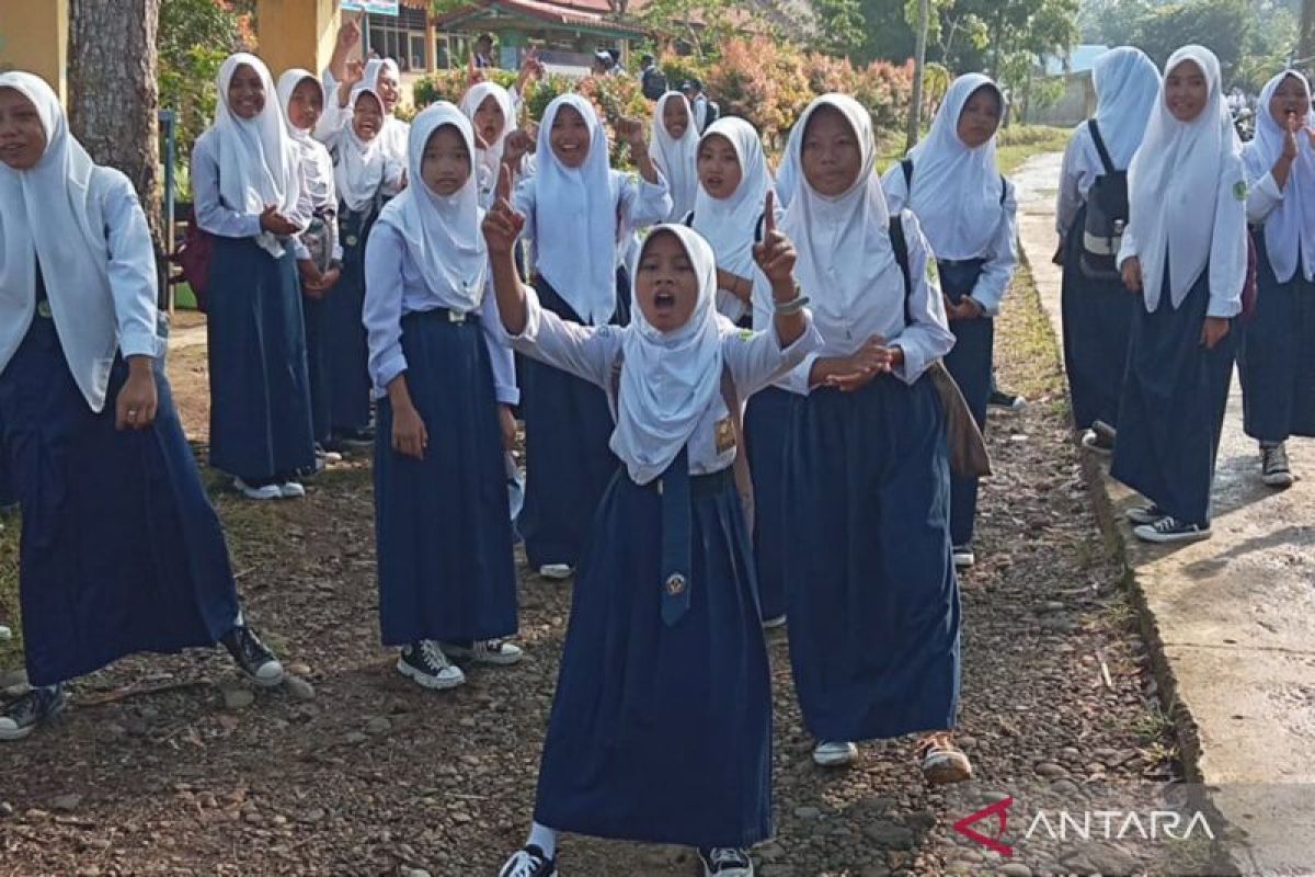 Dinas Pendidikan Mukomuko berupaya selesaikan masalah SMP Negeri 10