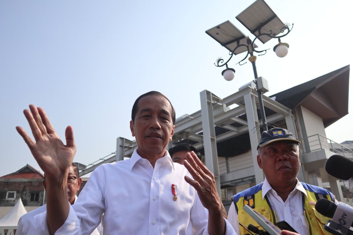 Dukungan ke salah satu capres, Jokowi: tanya Gibran, yang ngomong bukan saya