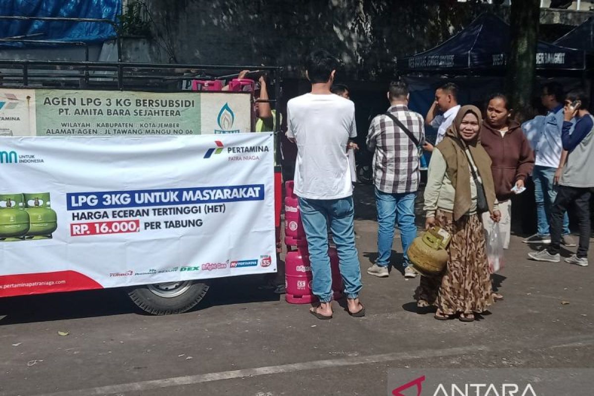 Antisipasi kelangkaan, Pemkab Jember sediakan elpiji 3 kg saat operasi pasar