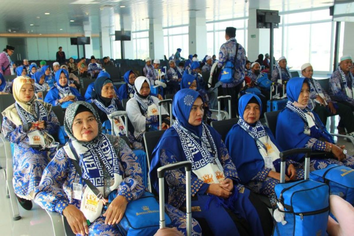 Bandara Semarang mulai layani penerbangan umrah