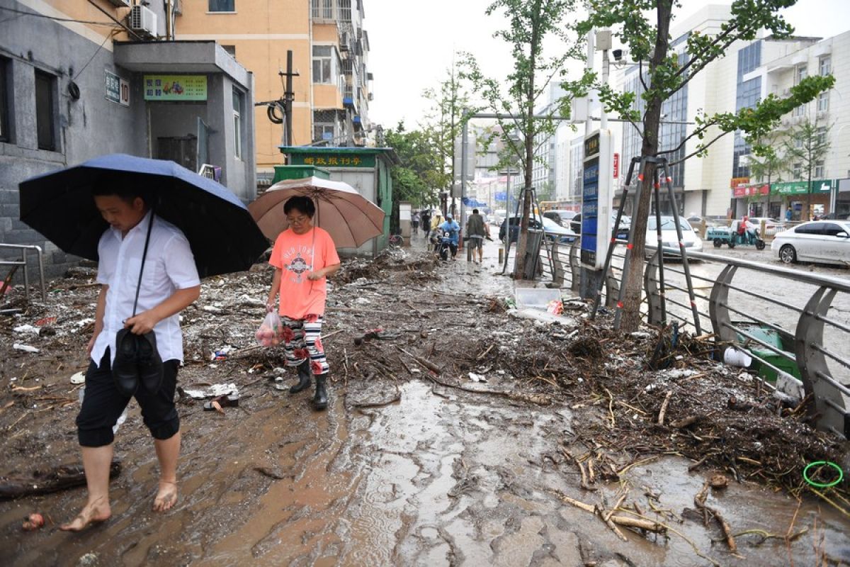 11 tewas, 27 hilang dalam hujan badai di Beijing